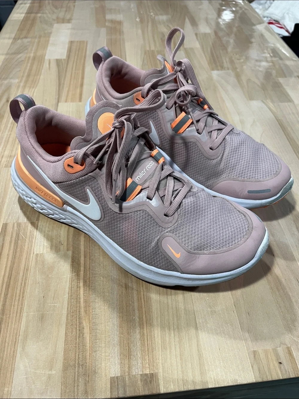 Nike Pink Peach and Orange Running Sneakers react miler women’s 11 dusty pink